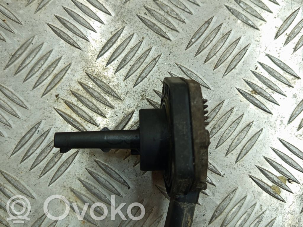 Volkswagen Caddy Czujnik poziomu oleju 