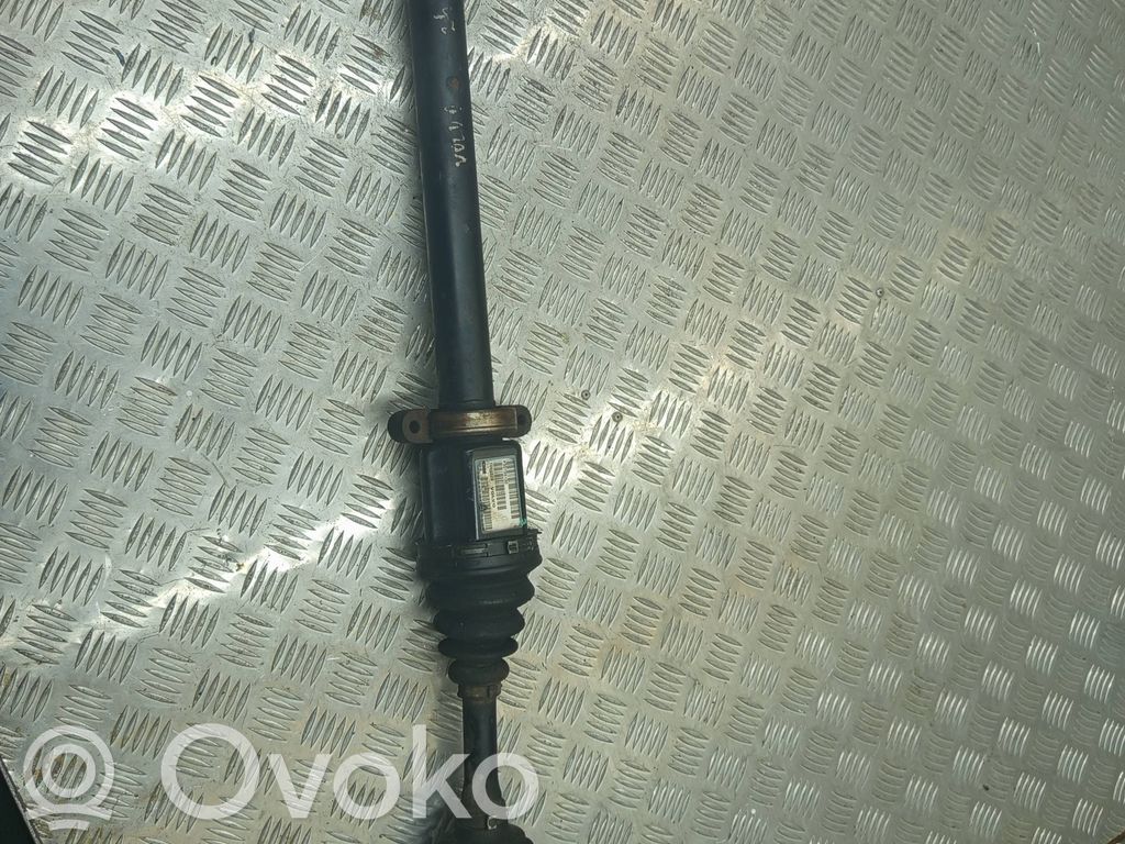 Volvo S60 Priekšējā pusass 