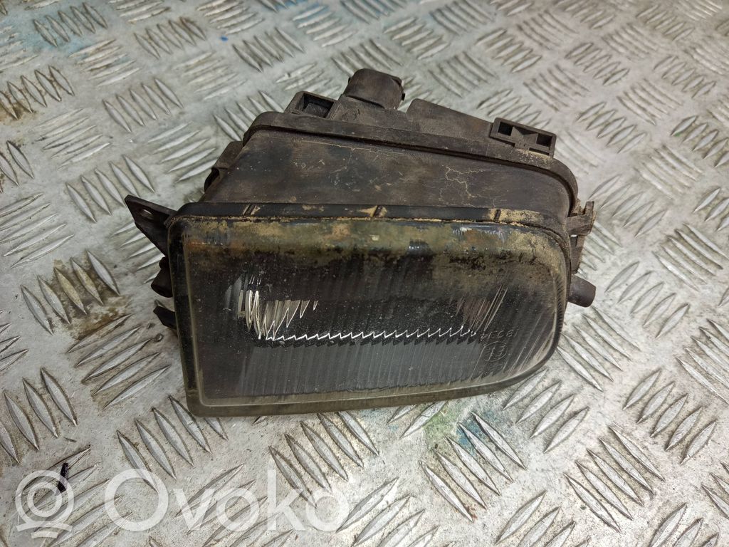BMW 3 E46 Etusumuvalo 