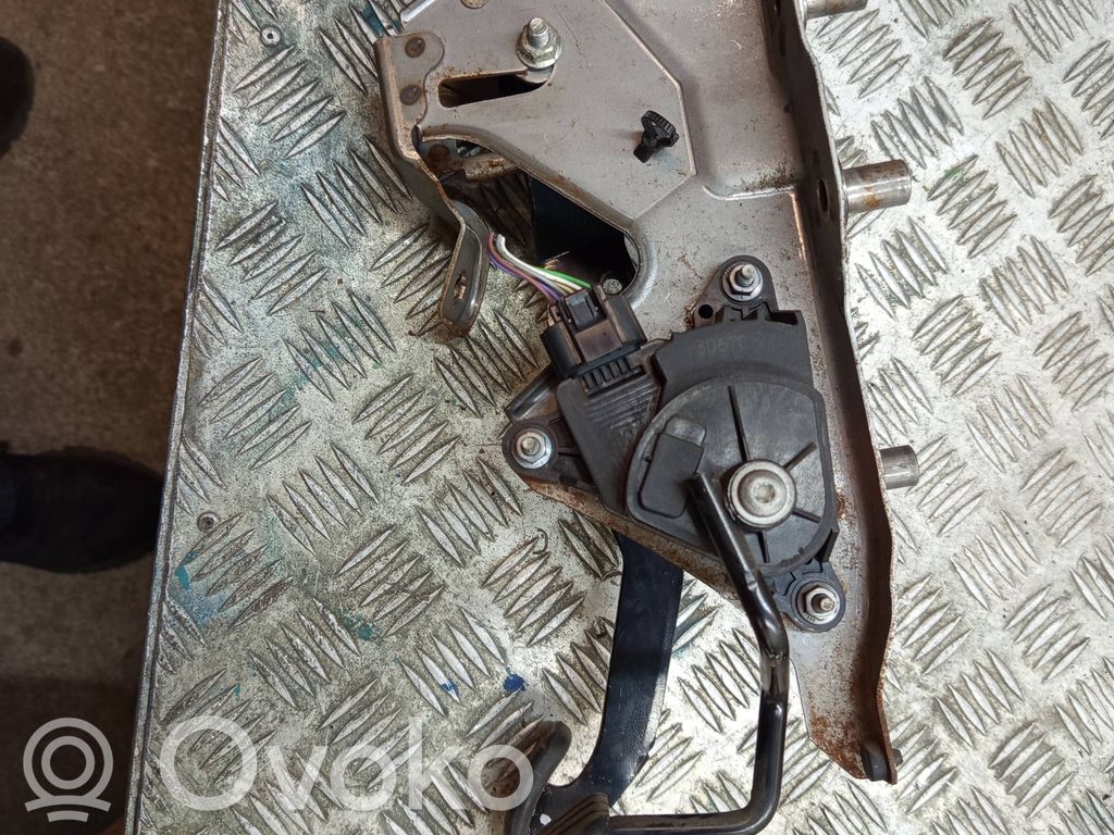 Renault Clio III Accelerator throttle pedal 