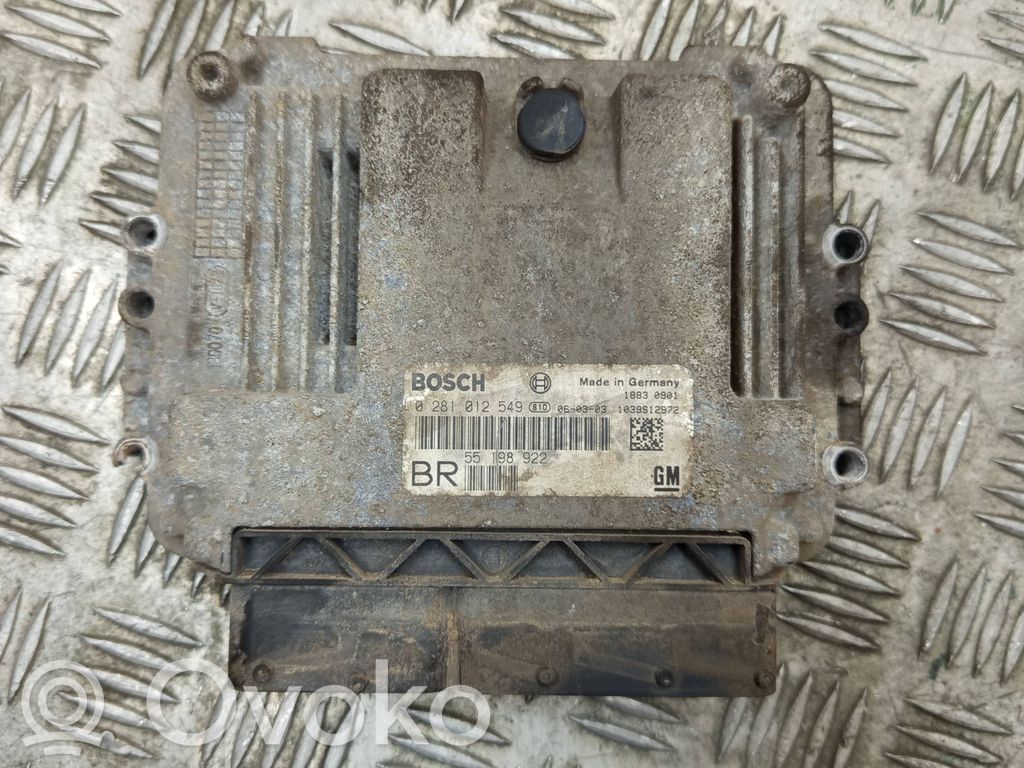 Opel Zafira B Engine control unit/module 