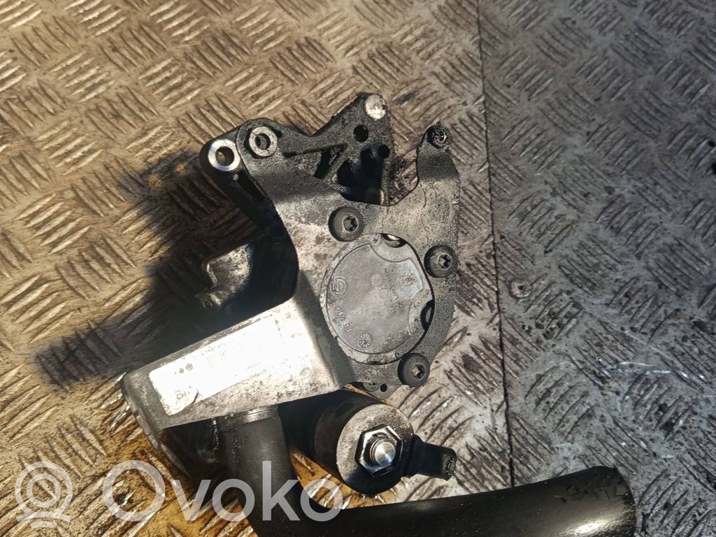 BMW 5 E60 E61 Power steering pump 