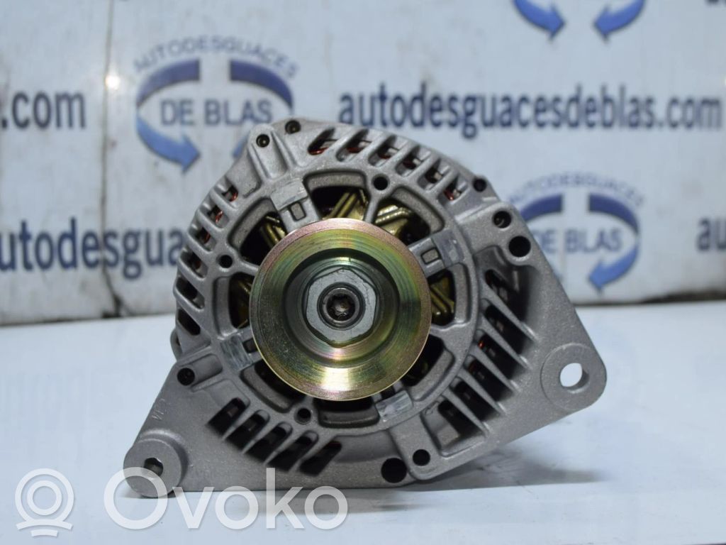 Audi A4 S4 B5 8D Генератор 