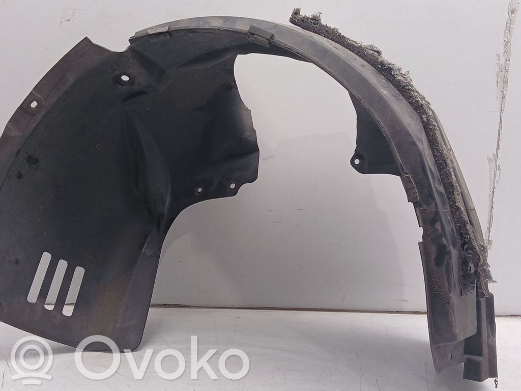 Priekinis posparnis   8A6116115