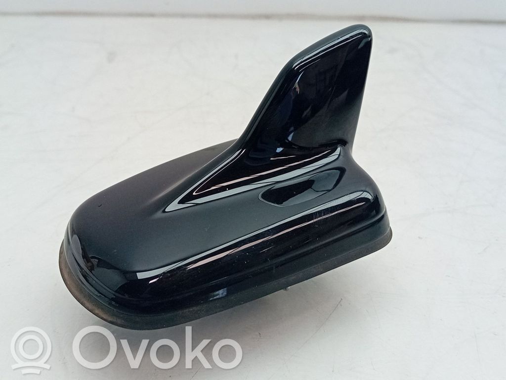 Antenas pastiprinātājs   4M0035503R
