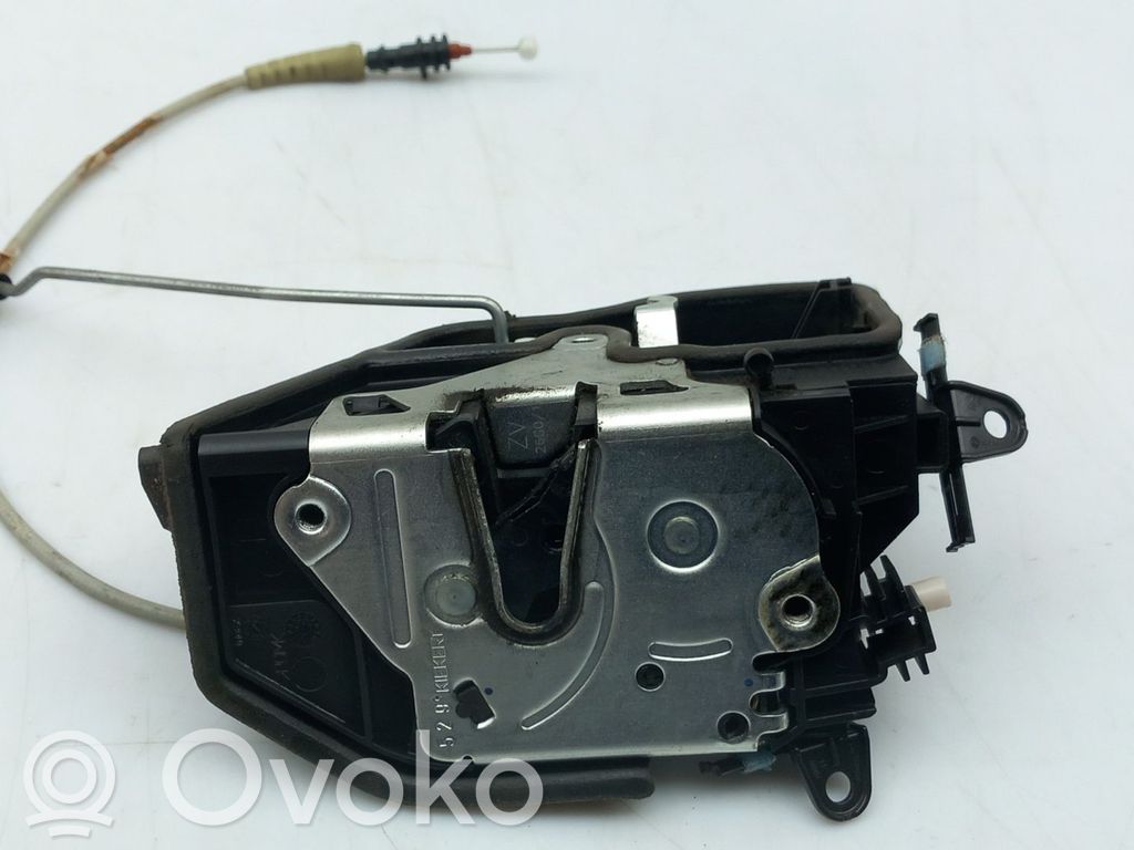 Rear door lock   7229459,51216229459,51217229467,51227229459,51227229467,51227229673,51227276673,51227318413,7229459,7229467,7276673,7318413,SSR770180A