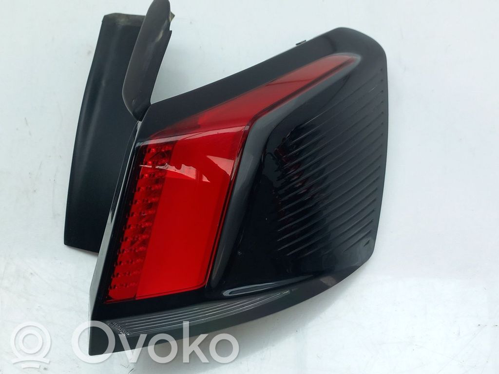 Peugeot 3008 II Lampă spate în caroserie 