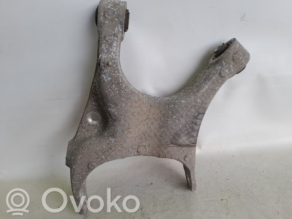 Rear control arm   6770954