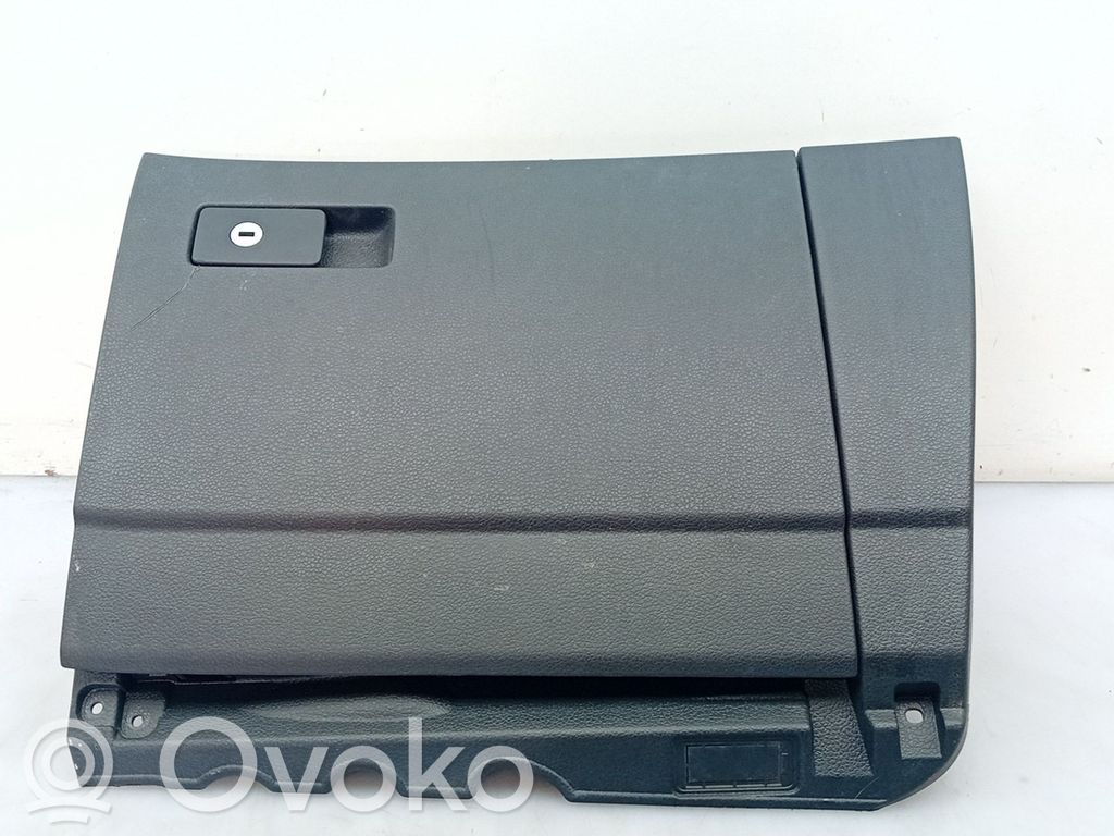 Handschuhfach   7N1857114