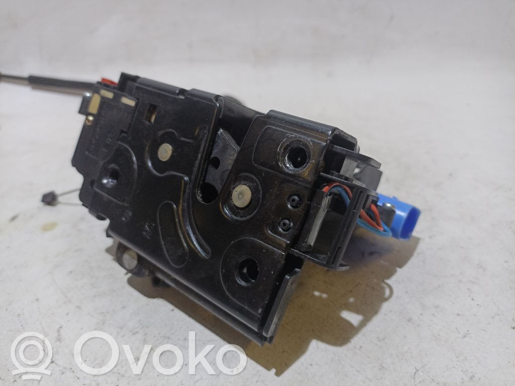Volkswagen Jetta III Etuoven lukko 