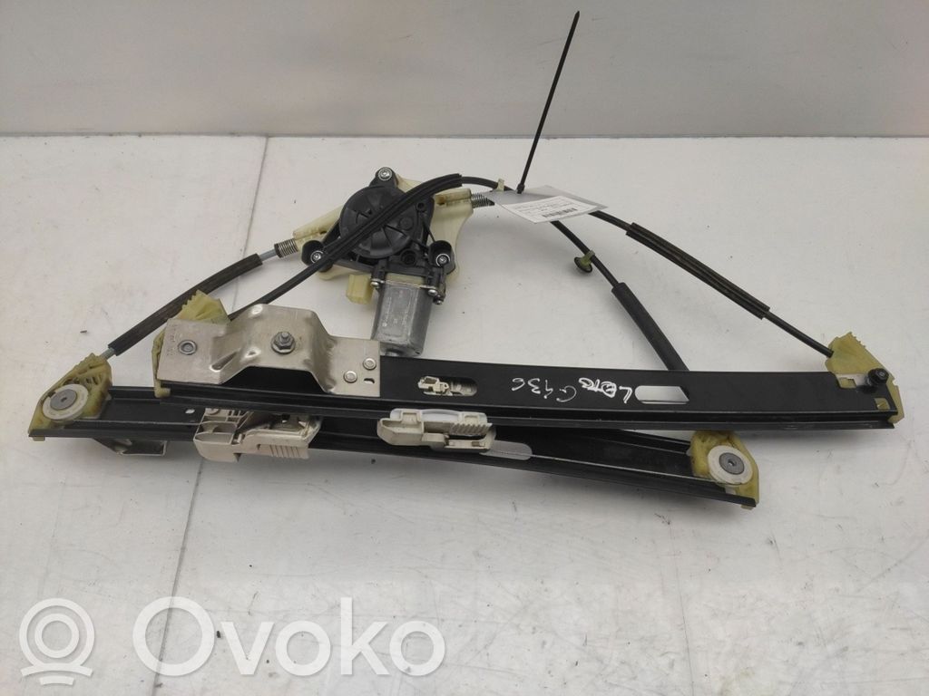 Seat Leon (5F) Meccanismo di sollevamento del finestrino anteriore senza motorino