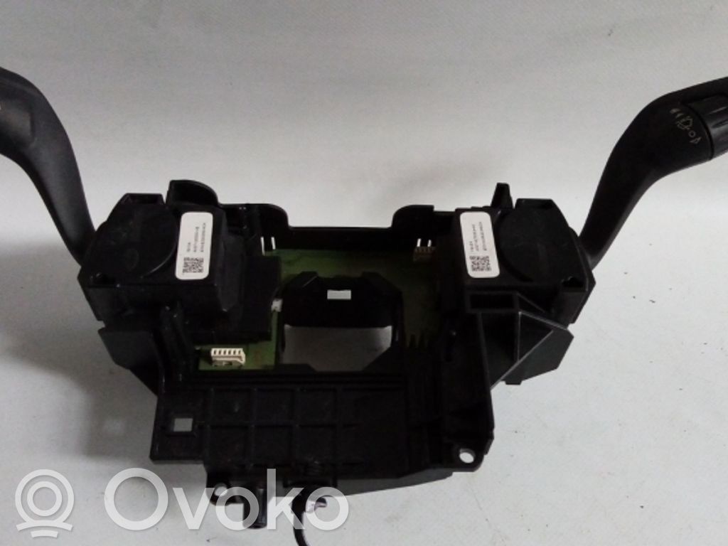 Ford Focus Alte comutatoare/butoane 