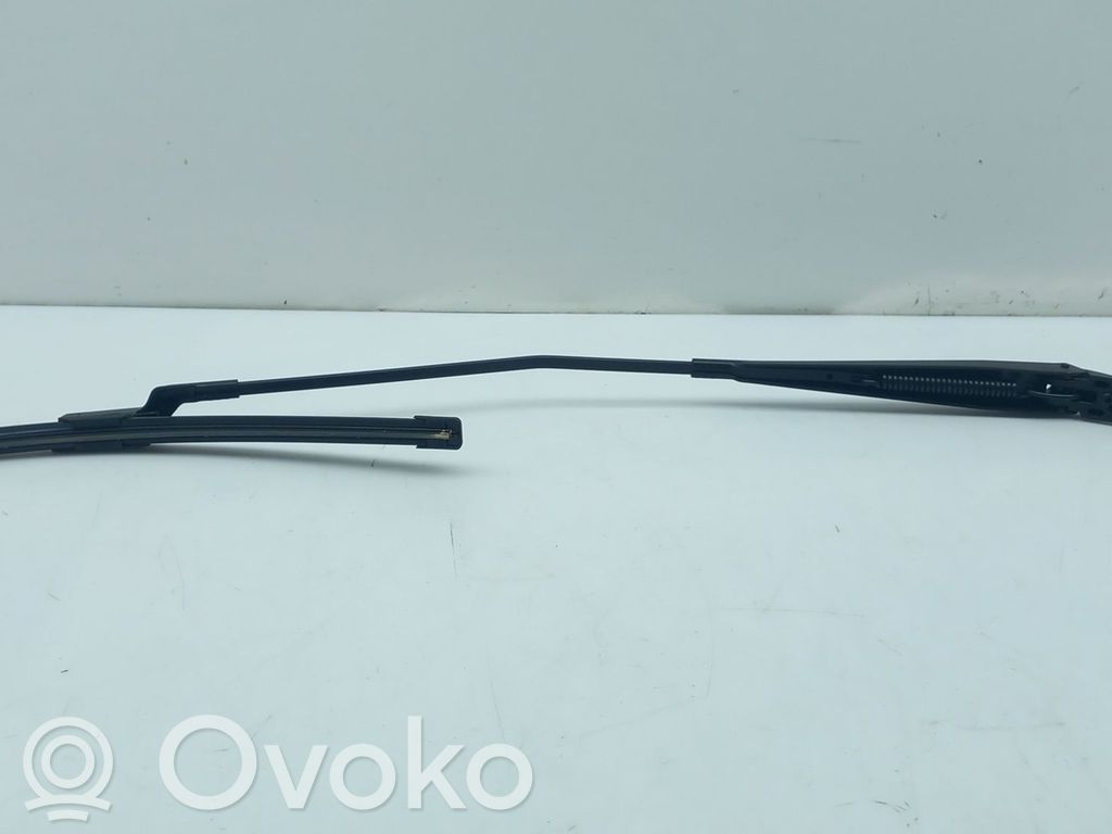 Seat Leon IV Brazo del limpiaparabrisas delantero 