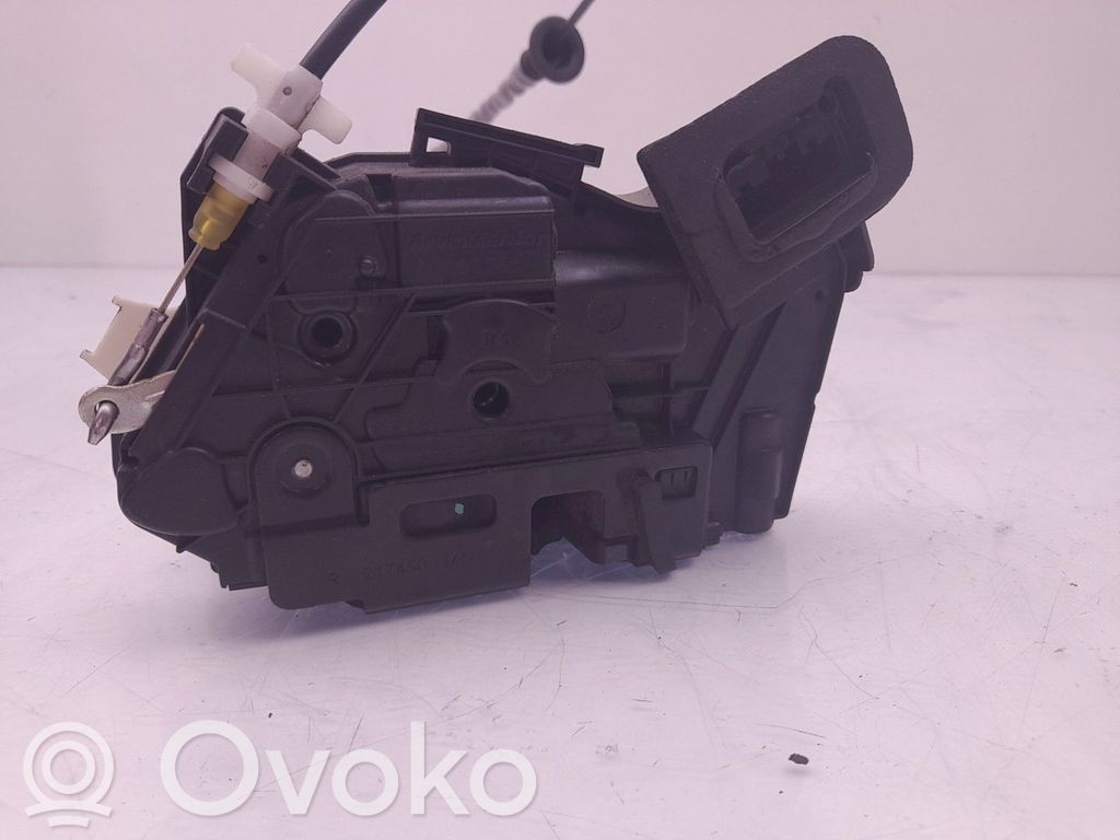 Volkswagen Polo V 6R Türschloss vorne 