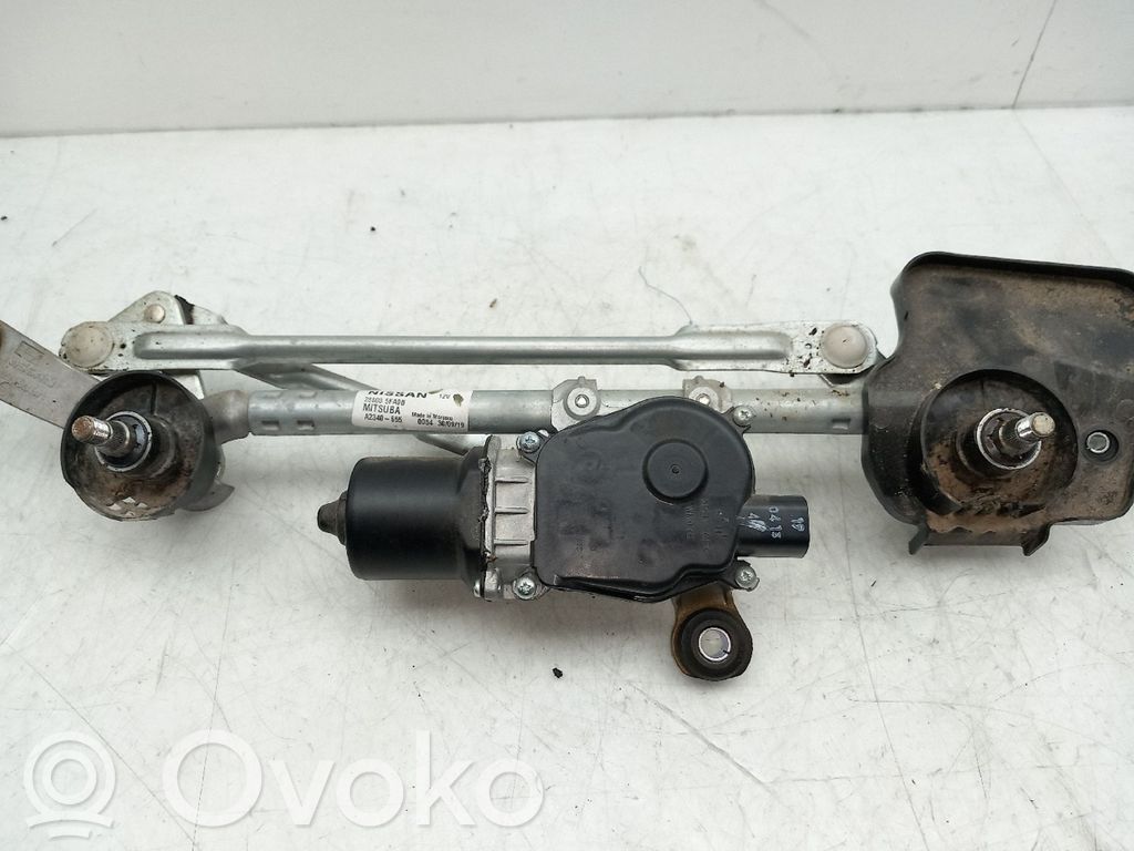Motor del limpiaparabrisas   288005FA0B