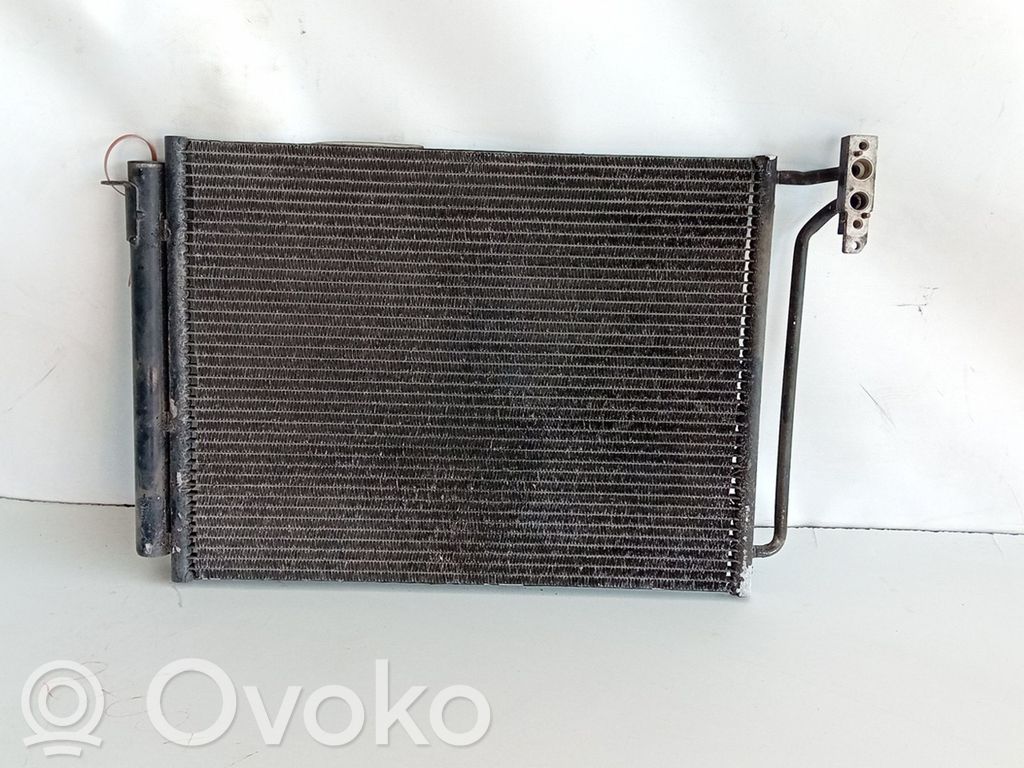BMW X1 E84 Oro kondicionieriaus radiatorius aušinimo 