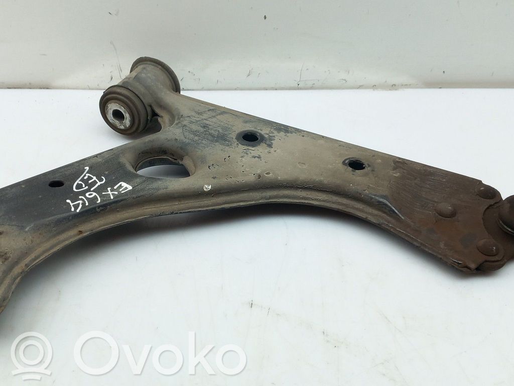 Fiat Punto Evo Braccio di controllo sospensione anteriore 