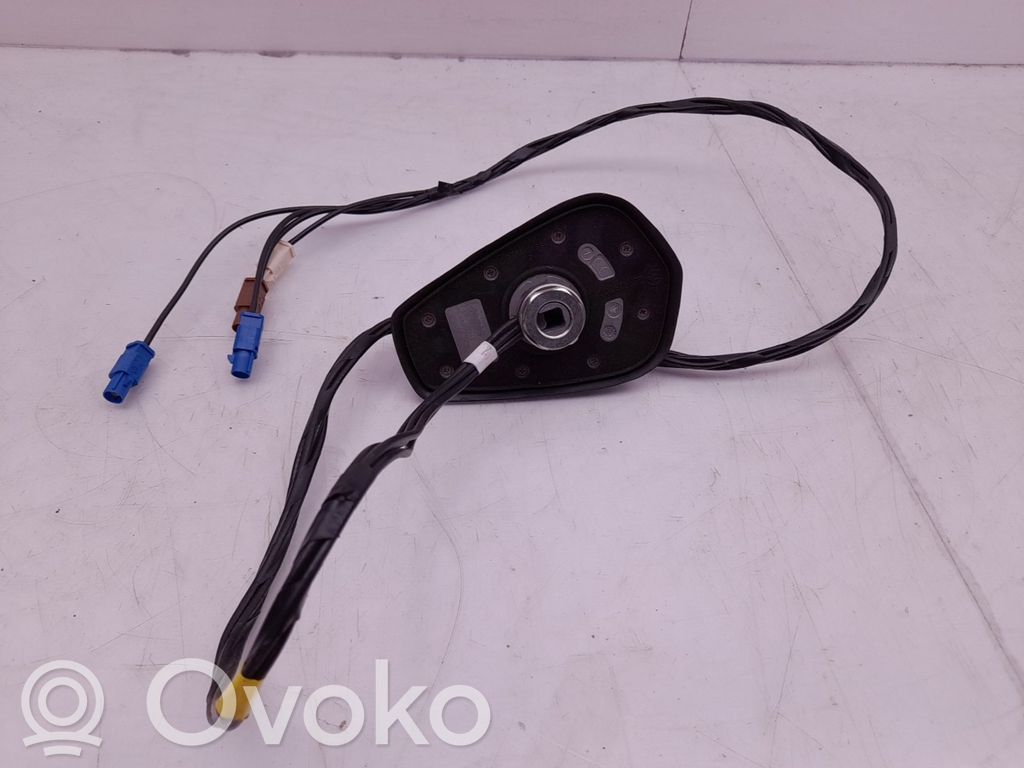Akkulaatikon alusta   282169737R