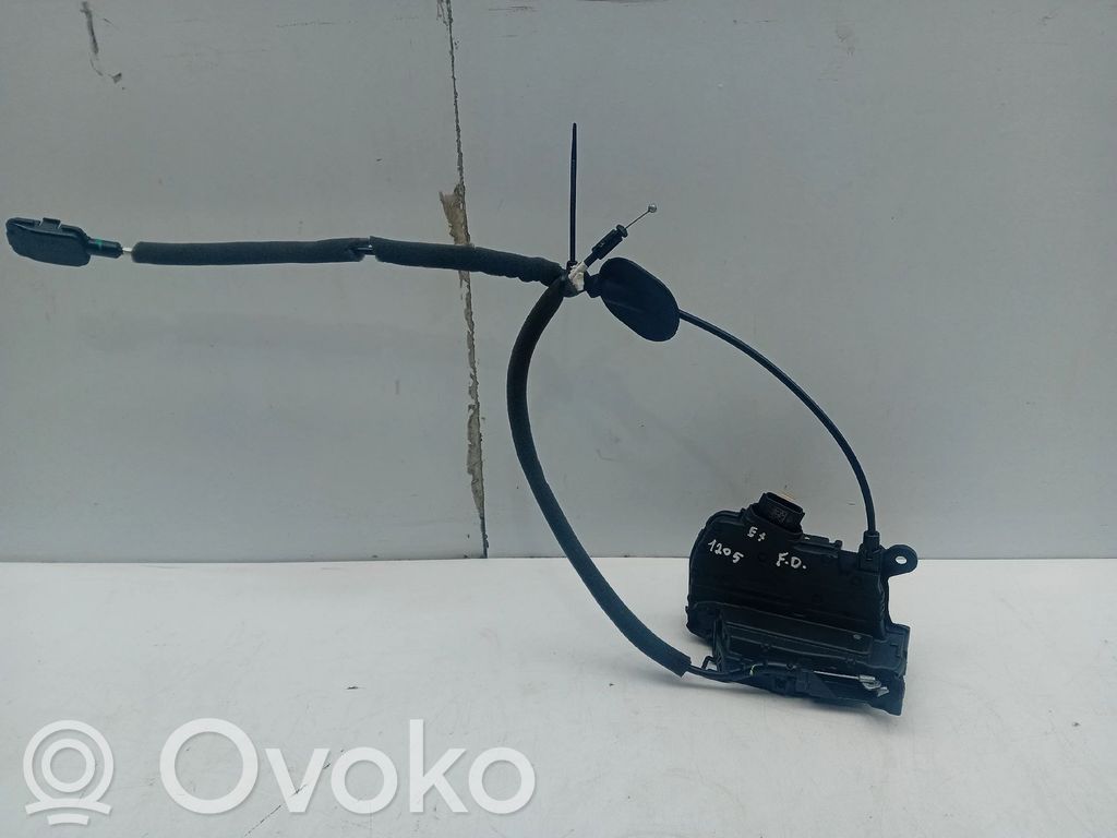 Cerradura de puerta delantera   805020094R