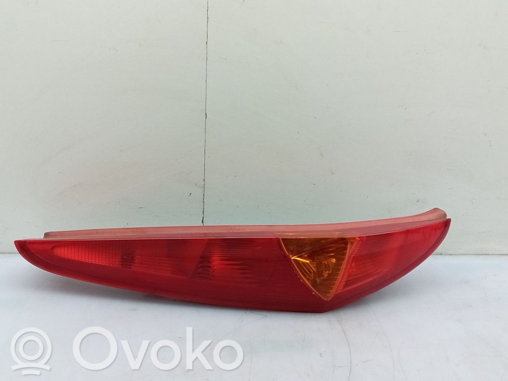 Fiat Punto (188) Lampă spate în capacul portbagajului 