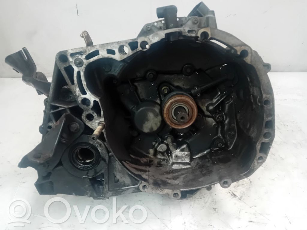Nissan Almera N16 Manualna 5-biegowa skrzynia biegów 