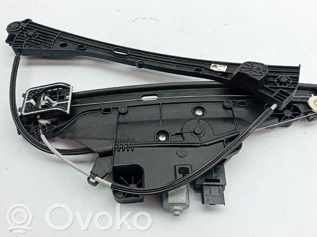 Citroen C4 III e-C4 Macara geam față fără motor 