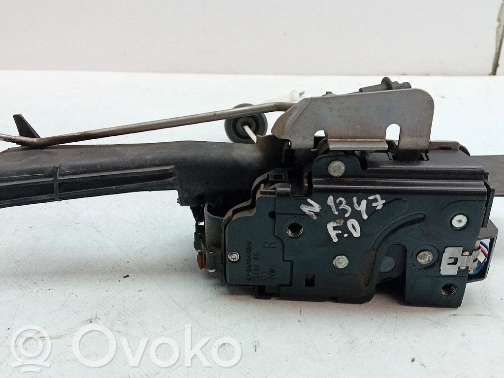 Audi A4 S4 B6 8E 8H Etuoven lukko 