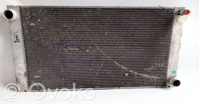 BMW 5 E60 E61 Wasserkühler 