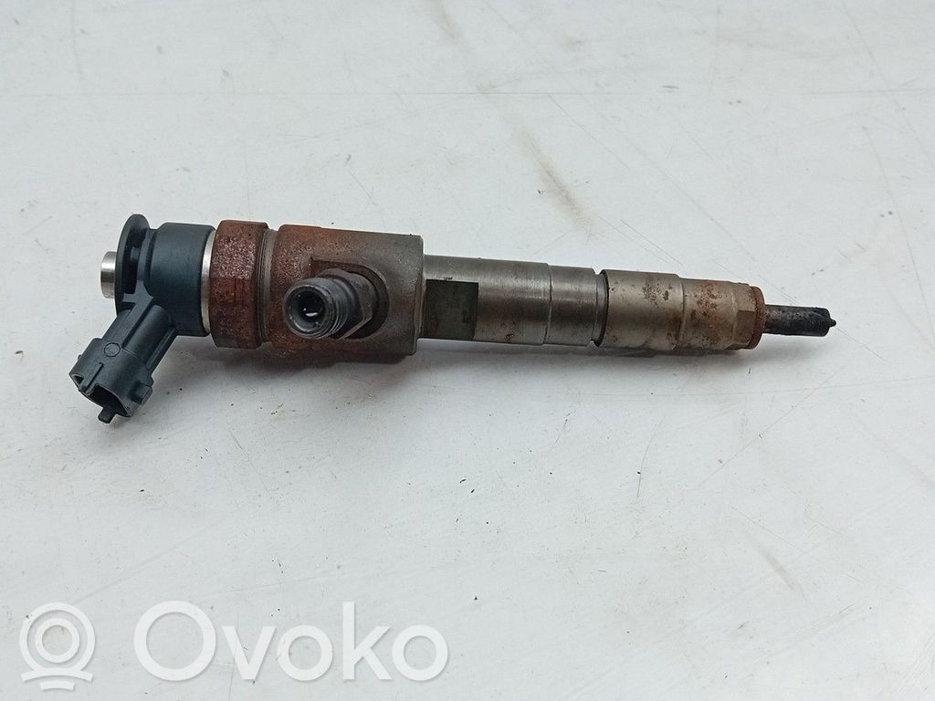 Injector combustibil   0445110739