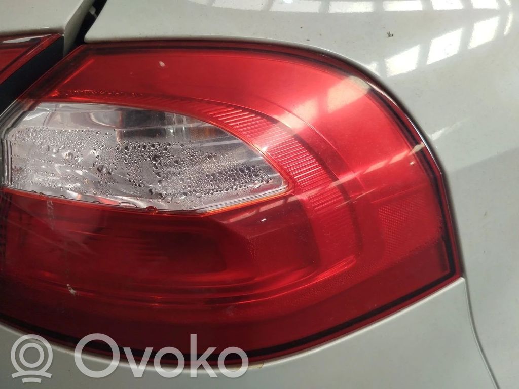 KIA Rio Feux arrière / postérieurs
