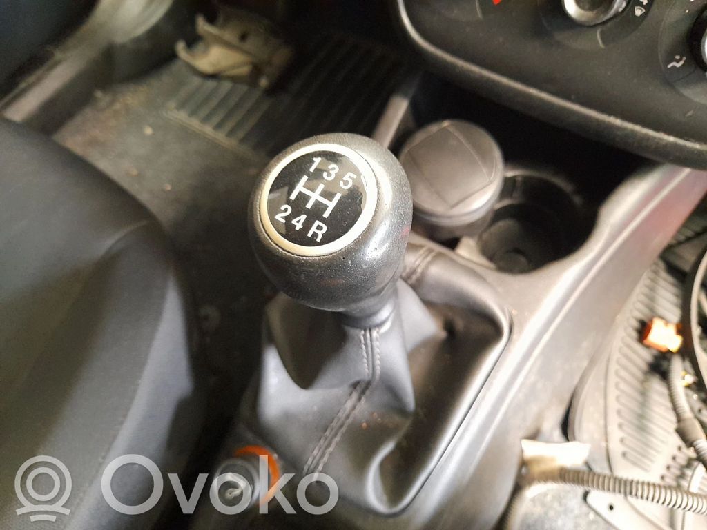 Fiat Punto Evo Comutator/buton schimbător de viteze 