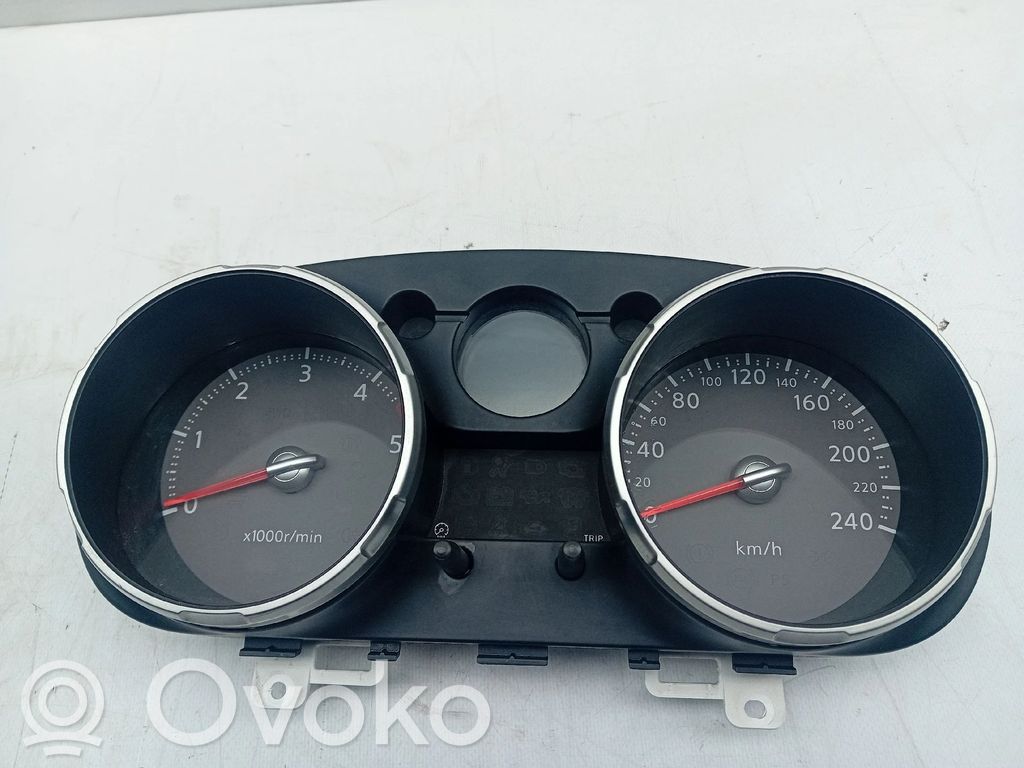 Nissan Qashqai Vitezometru (grup de instrumente) 