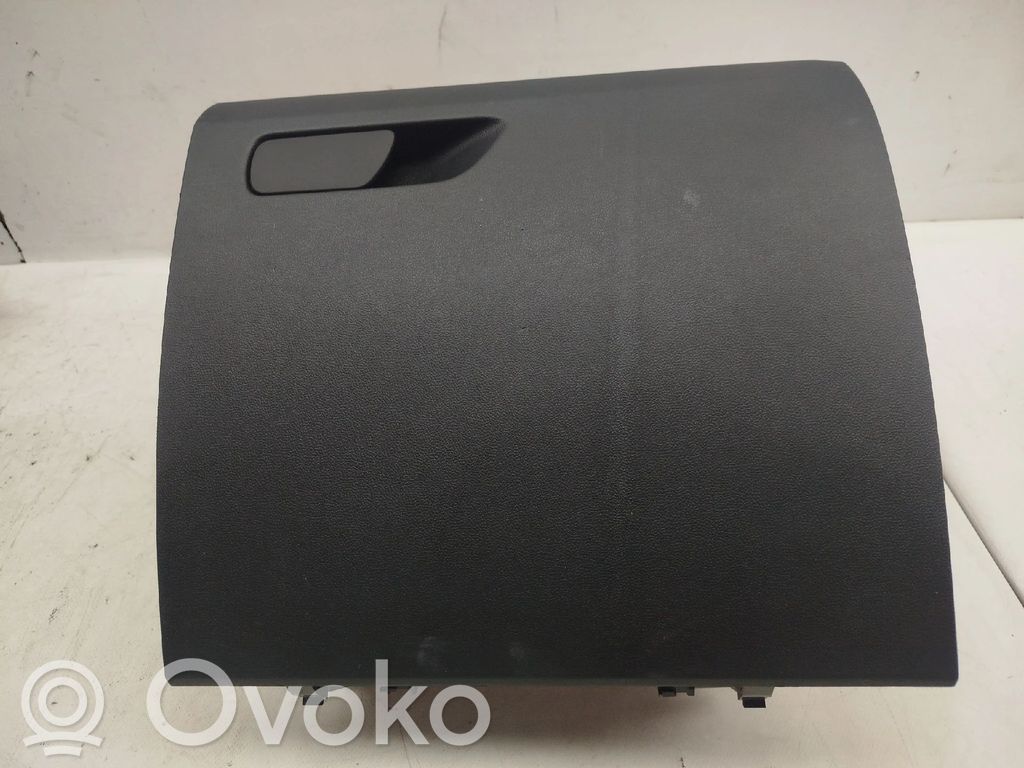 Hansikaslokero   L1TBS06010
