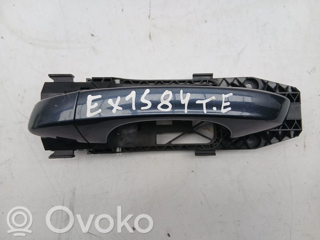 Manecilla externa puerta trasera   5N0839885H