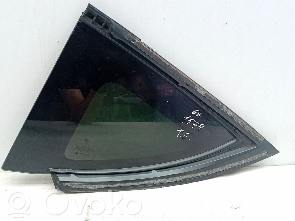 Rear side window   162116200B