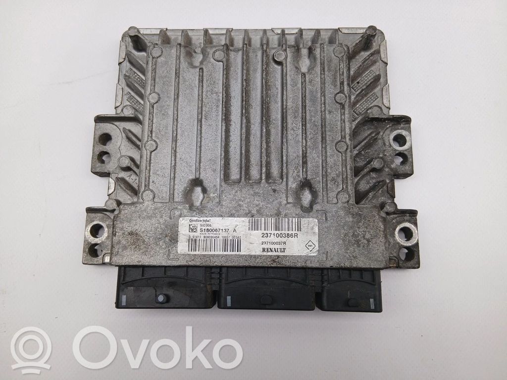 Renault Megane III Unitate/modul de control motor 