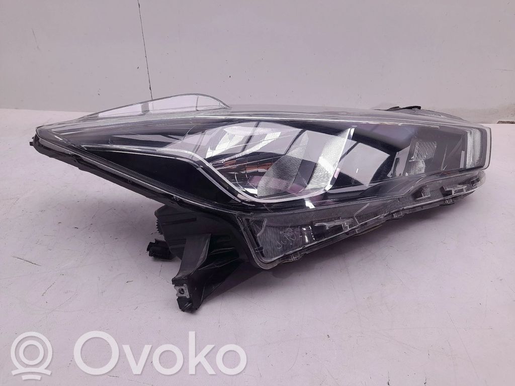 Nissan Micra K14 Faro/fanale 