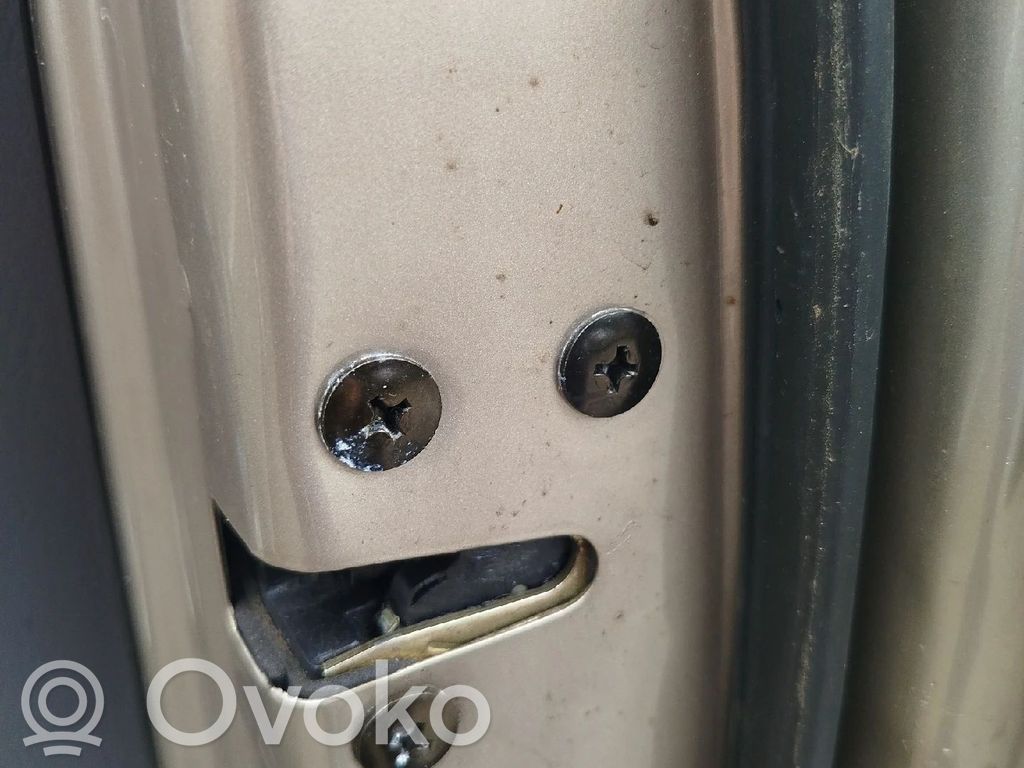 KIA Carnival Serrure de porte avant