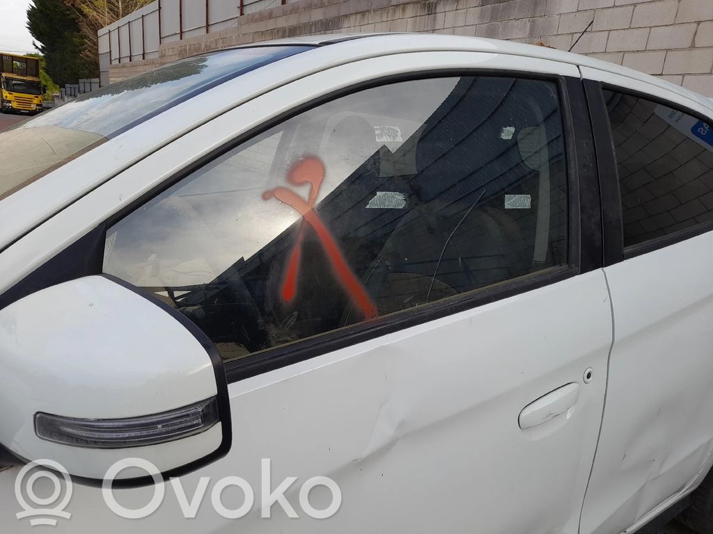 Mitsubishi Space Star Etuoven ikkunalasi, neliovinen malli 