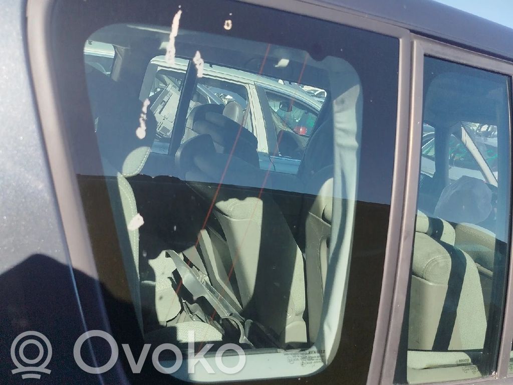 Vidrio lateral trasero