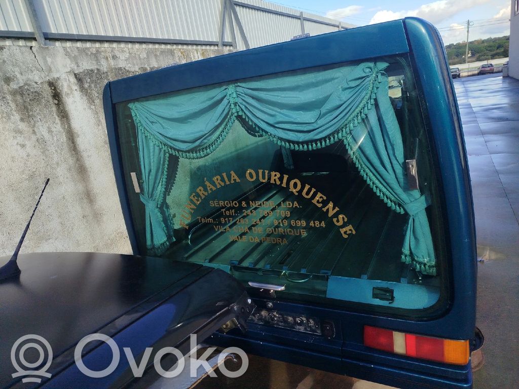 Ford Transit Takaluukun/tavaratilan kansi 