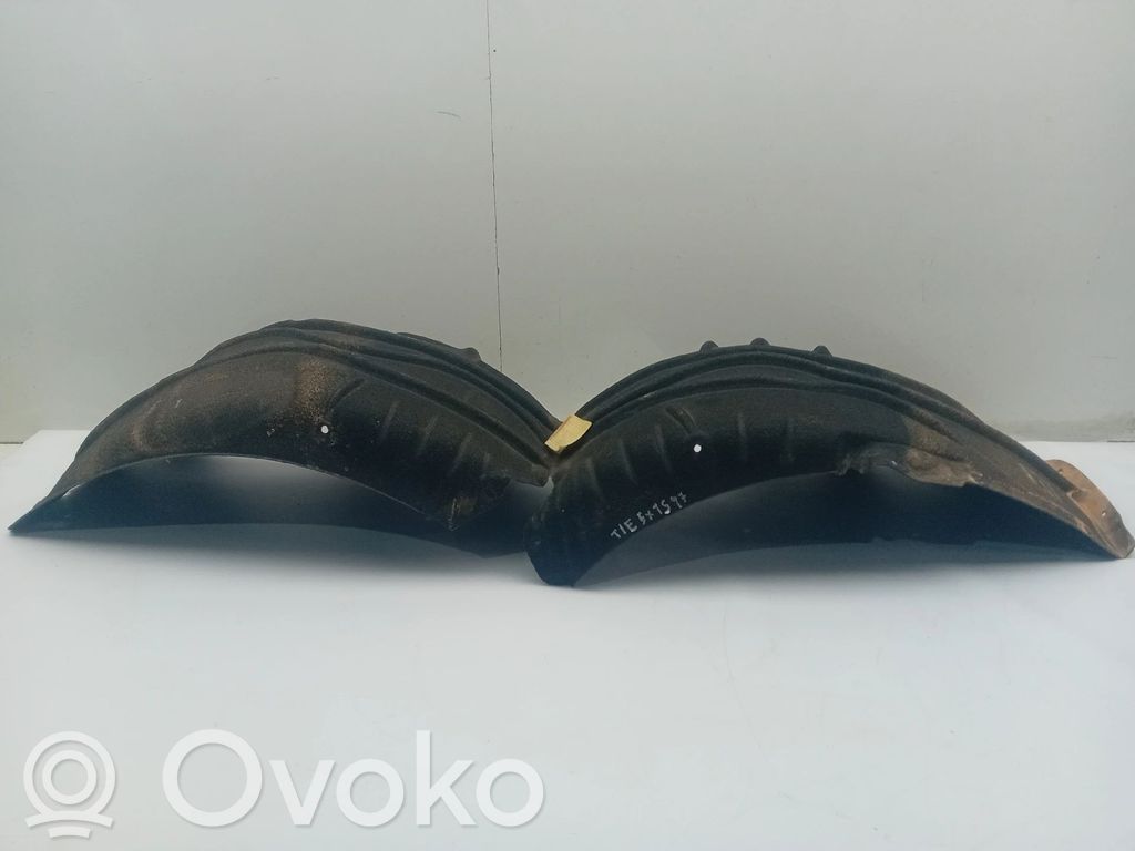 Nadkole tylne   8Y0810171A