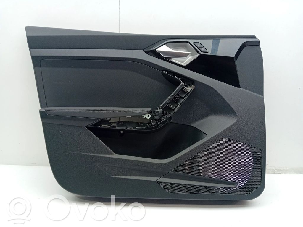 Front door card panel trim   82G867133