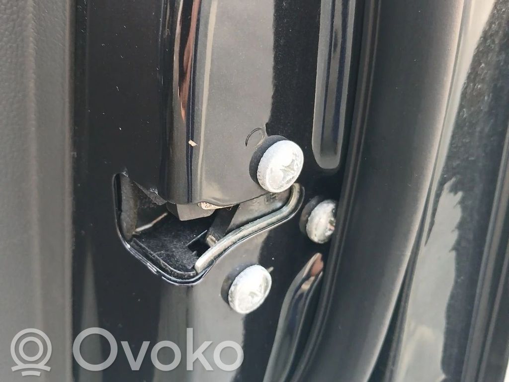 Etuoven lukko