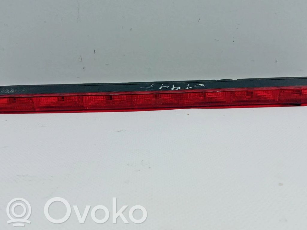 Mercedes-Benz Vito Viano W638 Kolmas/lisäjarruvalo