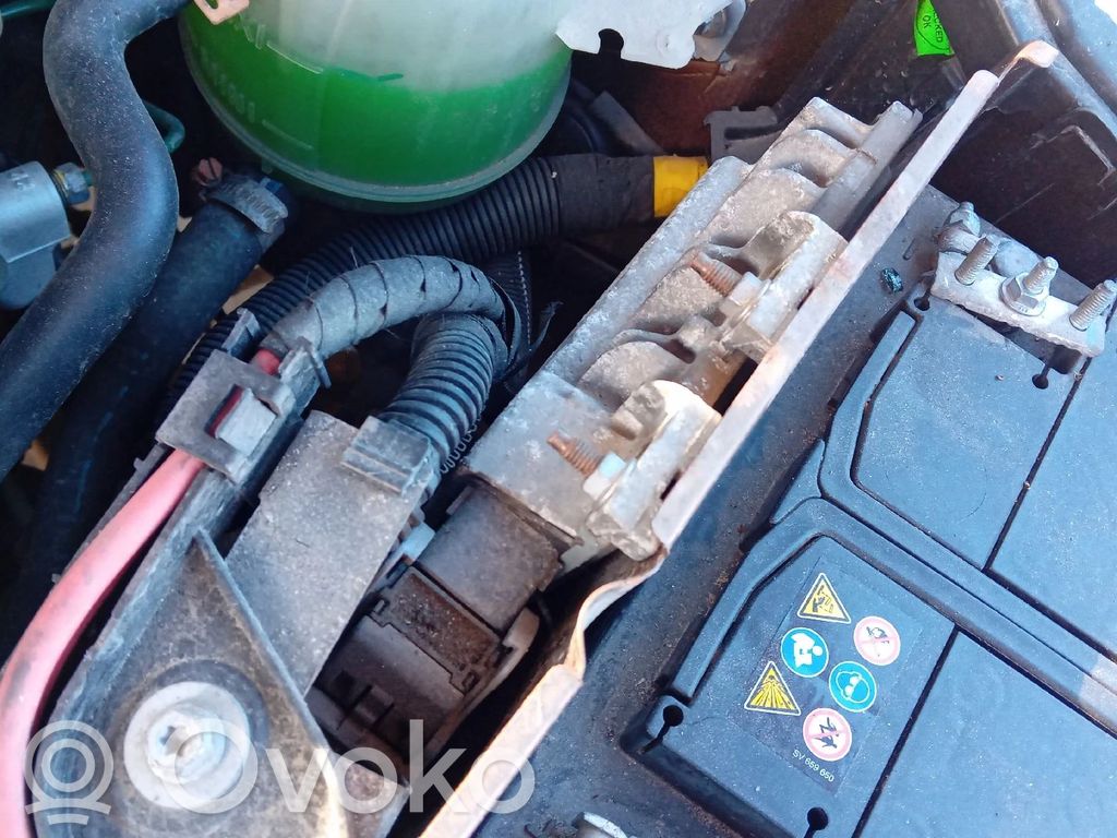 Engine control unit/module   237101066R