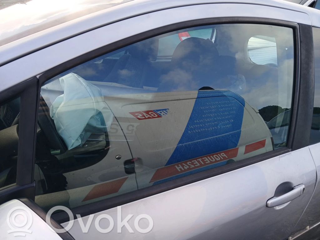 Peugeot 307 Vetro del finestrino della portiera anteriore - quattro porte