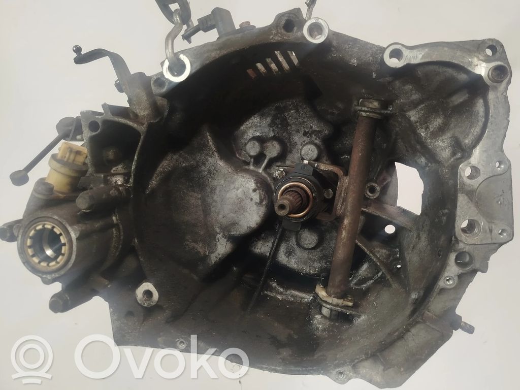 Peugeot 406 Manuaalinen 5-portainen vaihdelaatikko 