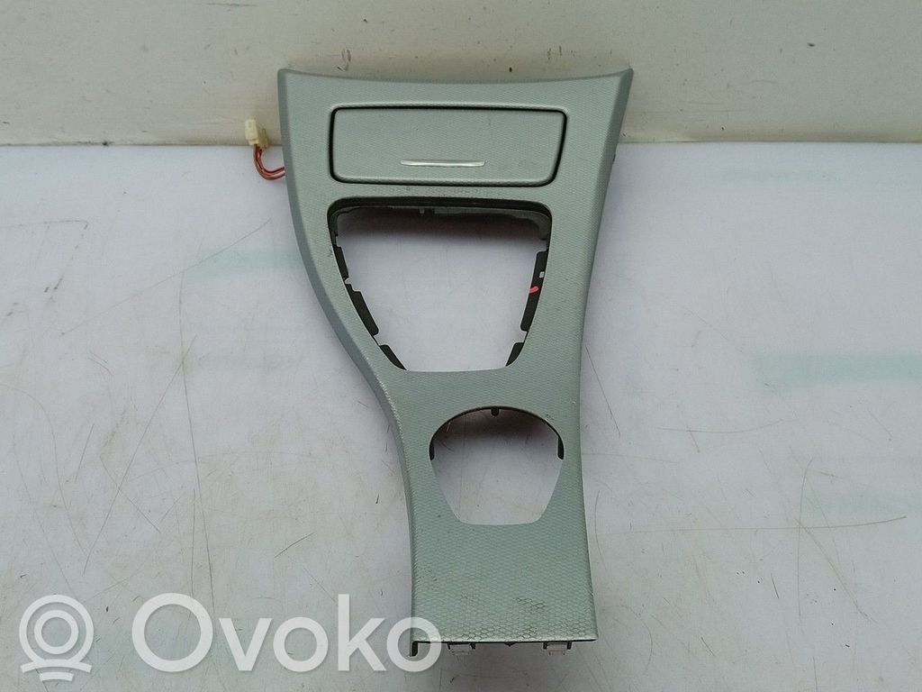 BMW 3 E90 E91 Rămă unitate radio/GPS 