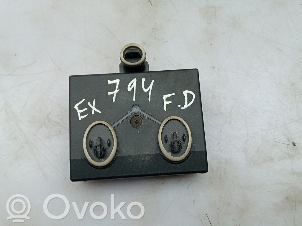 Muut ohjainlaitteet/moduulit   8X0959792H